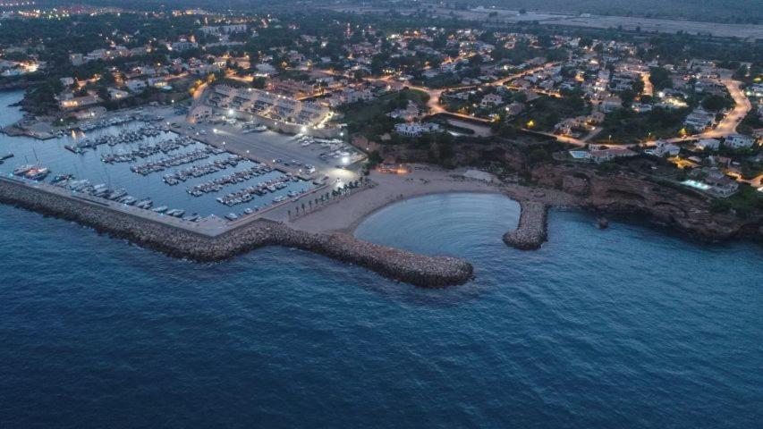 Villa Voor 8 Personen Met Zwembad Calafat Exterior foto